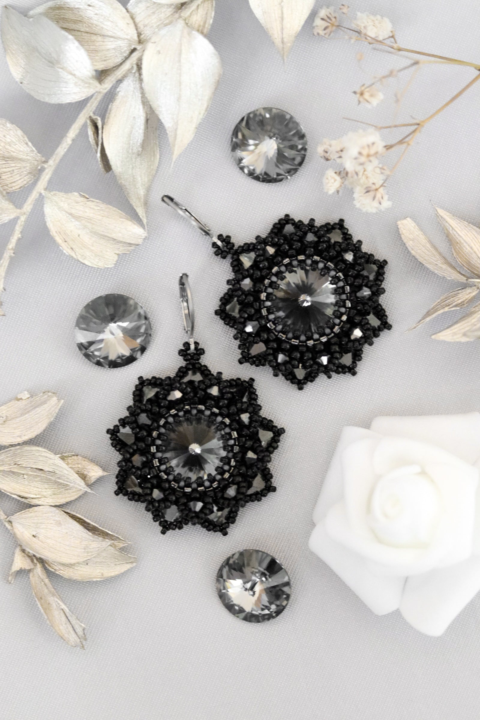 Náušnice “Flora” Čierne