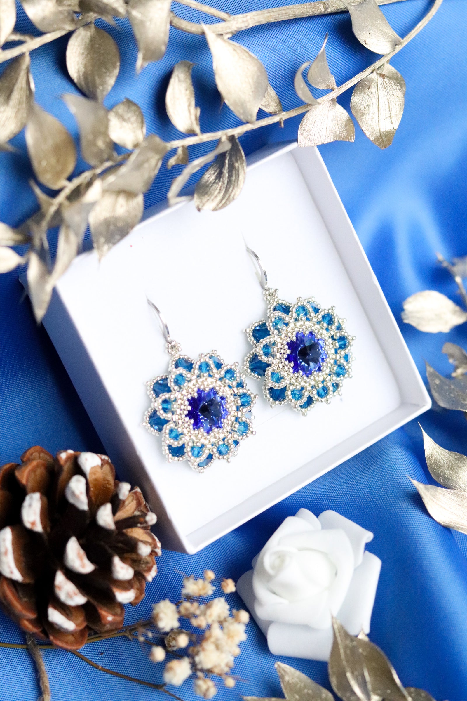 Náušnice “Flora” Slabomodré