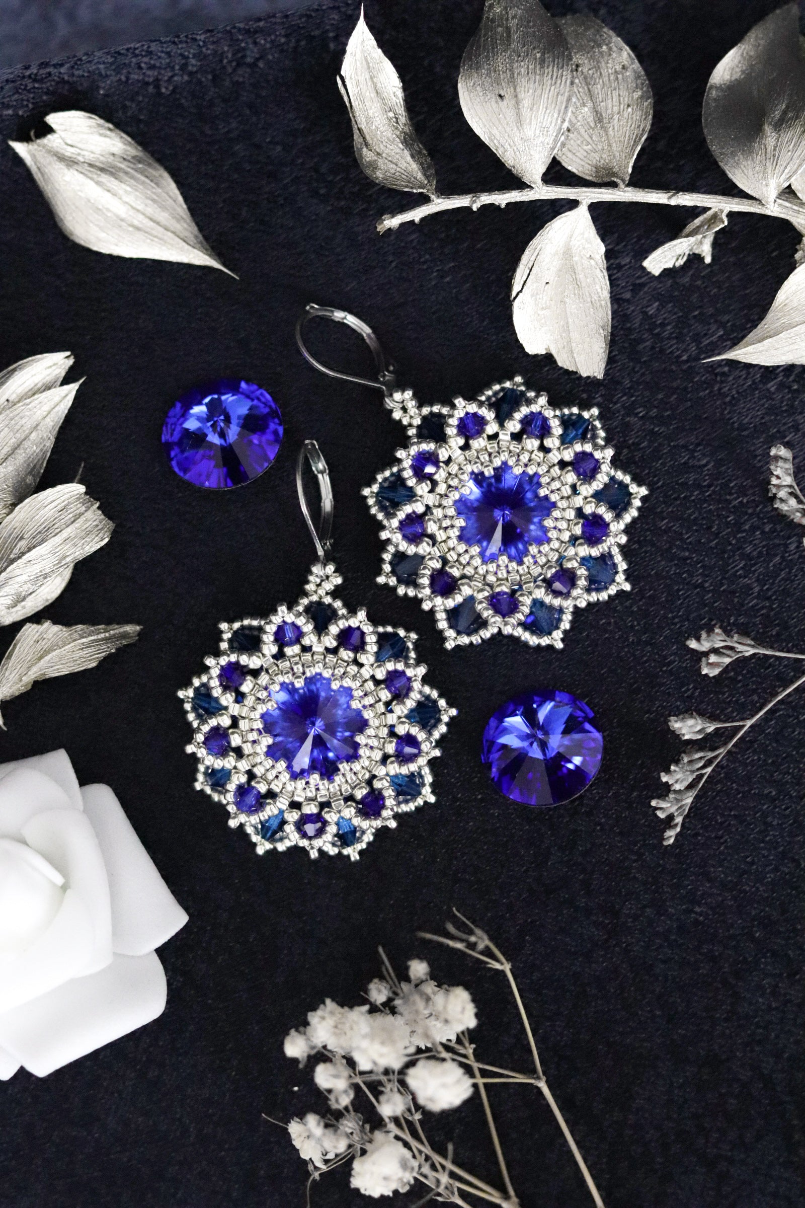 Náušnice “Flora” Tmavomodré