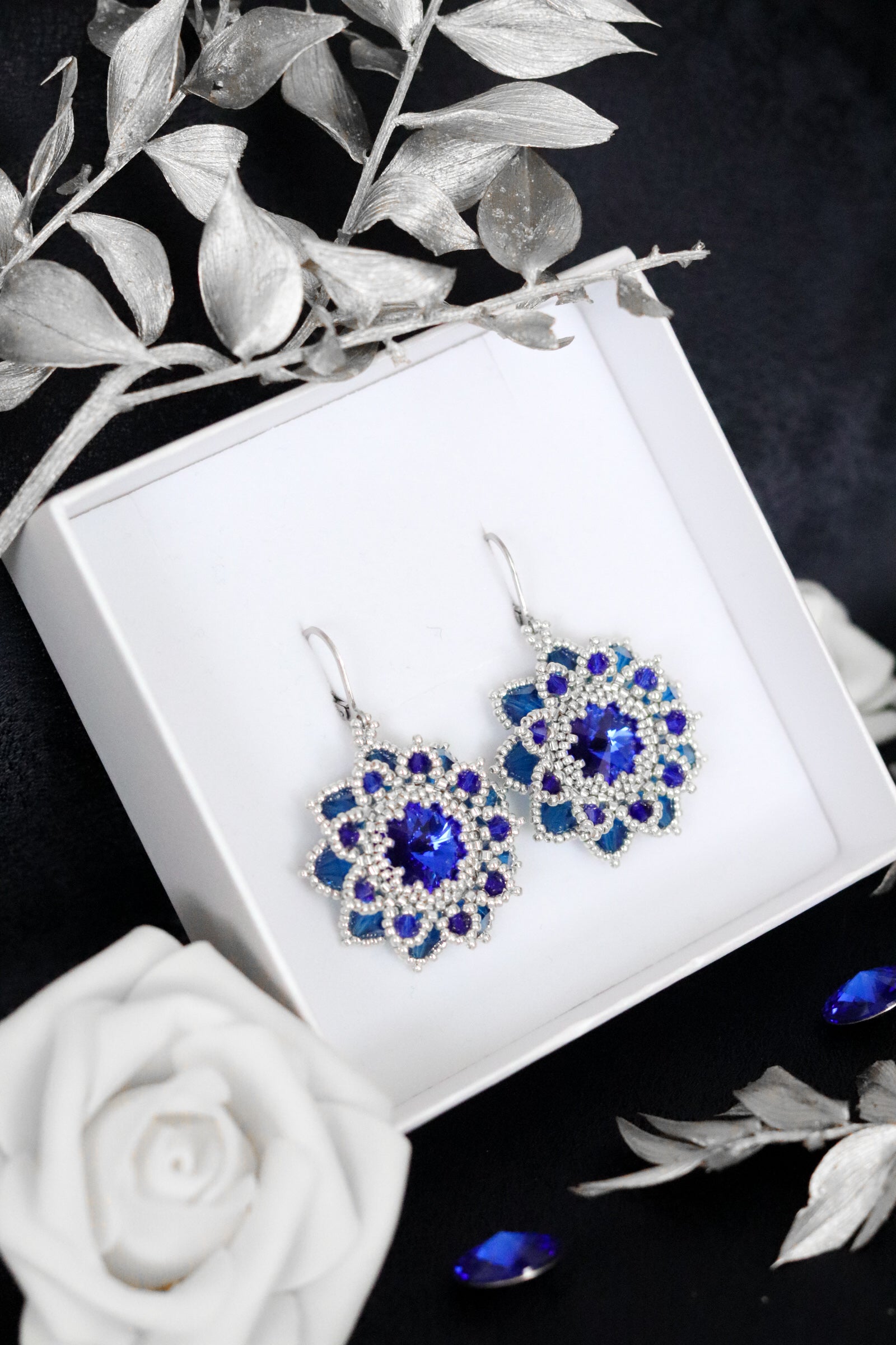 Náušnice “Flora” Tmavomodré