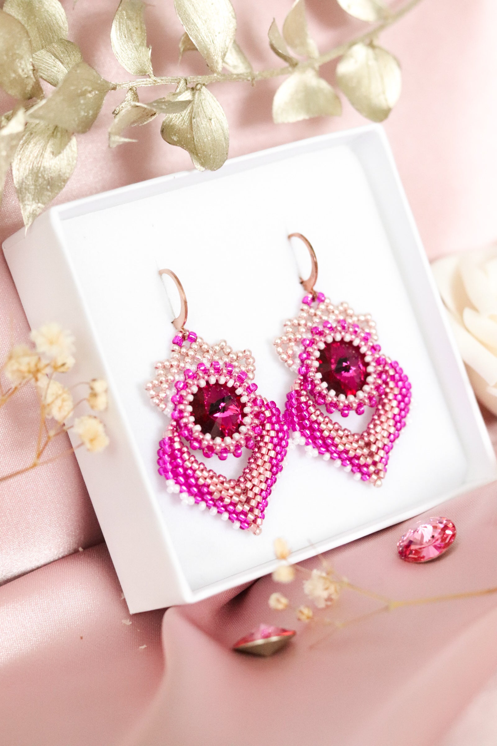 Náušnice "Alisma" Fuchsiové