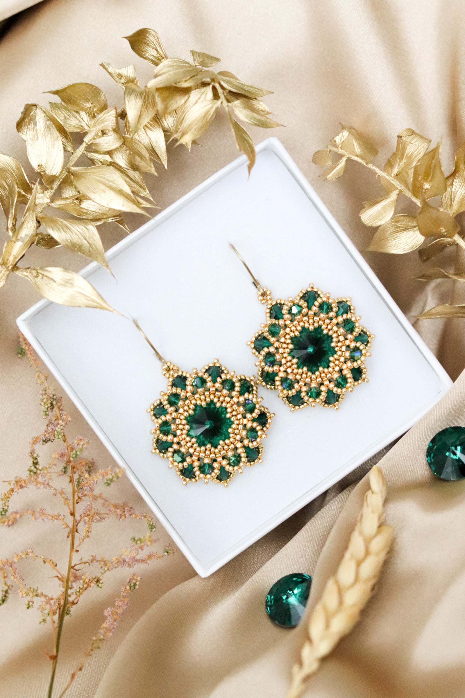 Náušnice “Flora” smaragdové