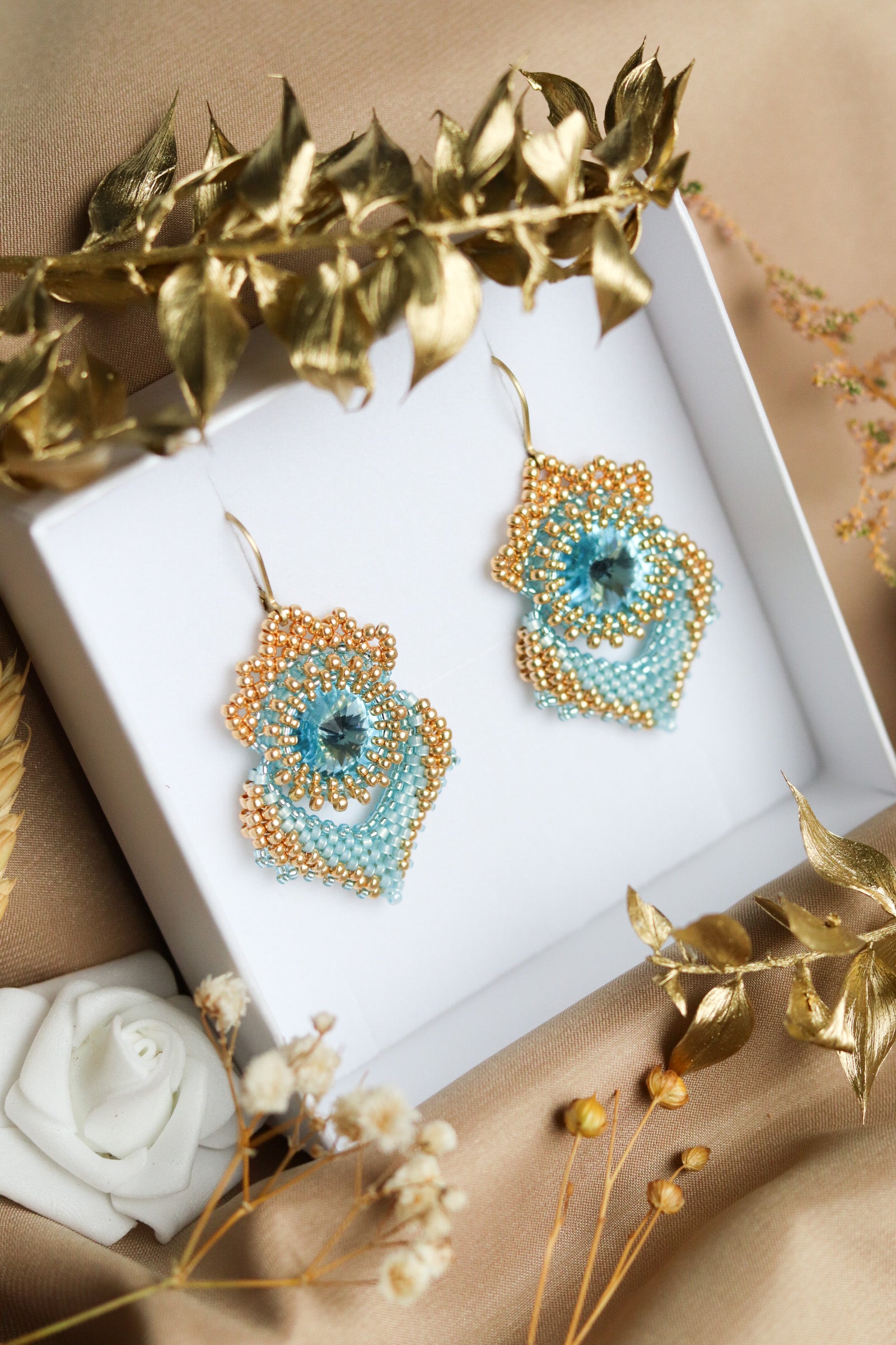 Náušnice "Alisma" Svetlomodré