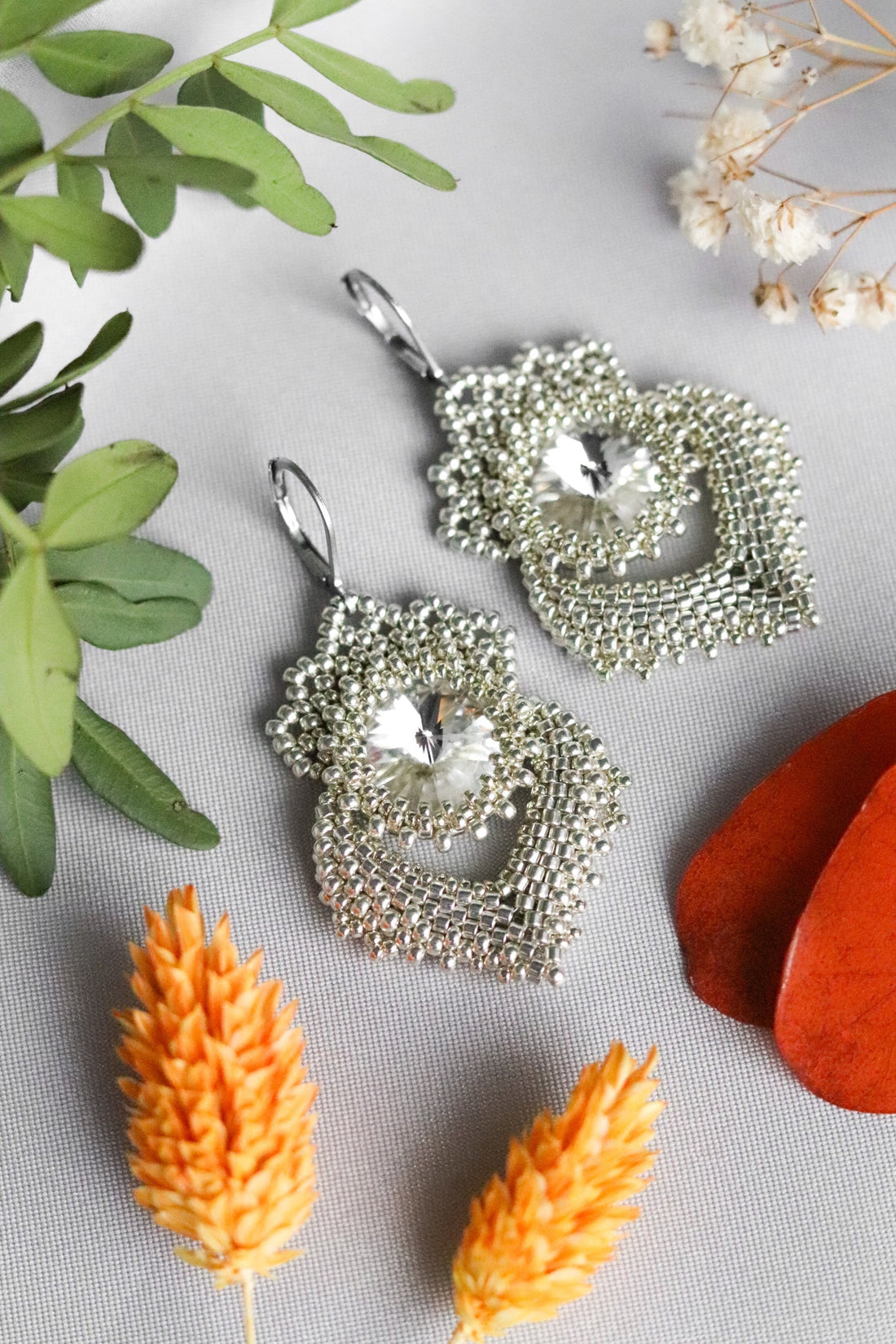 Detail krištáľového šperku Lady Bead Jewelry – lesklý ručne brúsený povrch