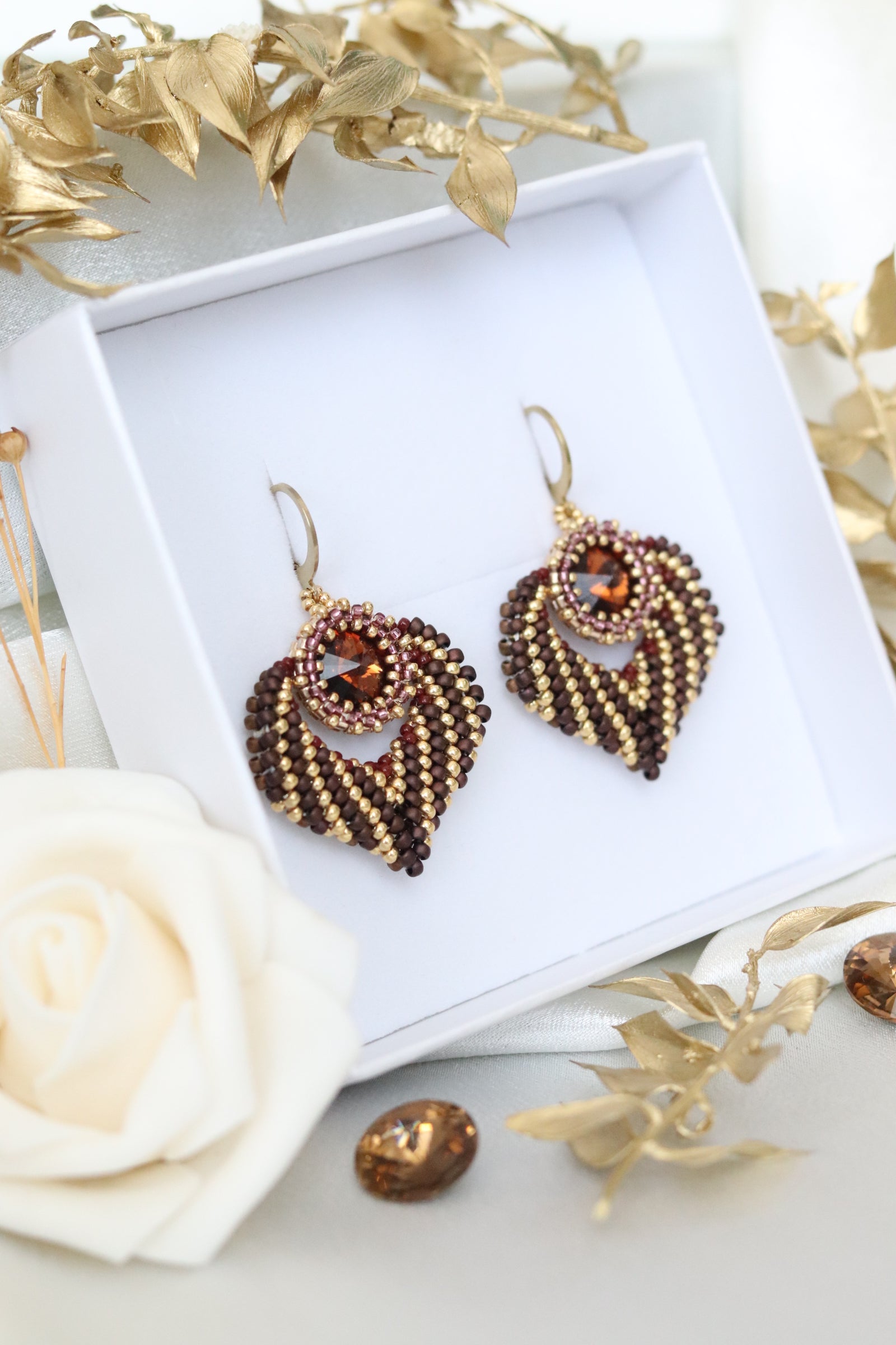 Náušnice “Afrodita” hnedé