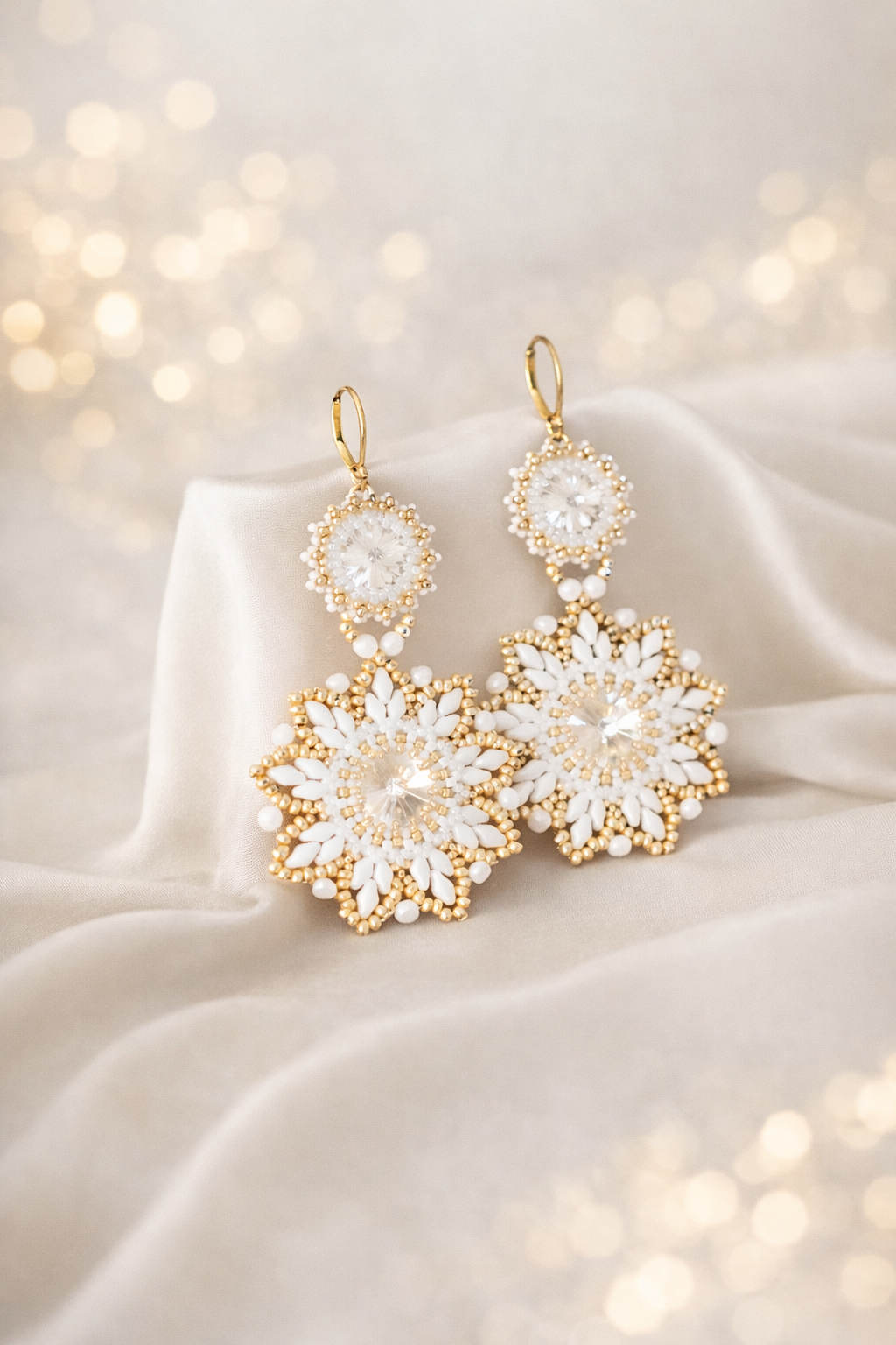 Náušnice “origin” biele plesové