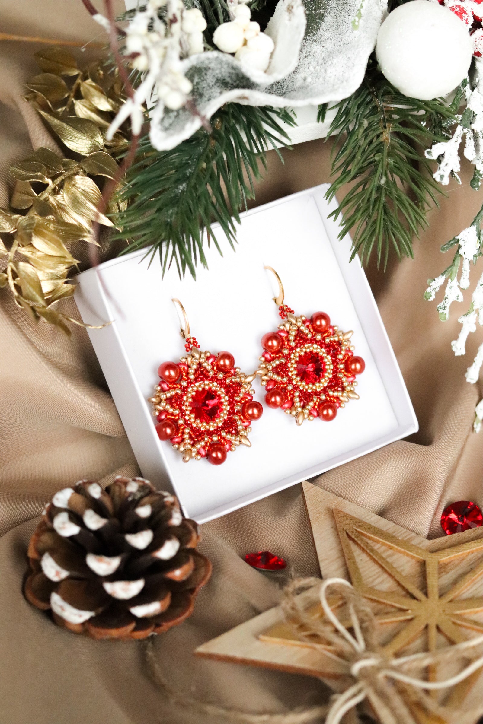 Šité náušnice “Bellis” vianočné