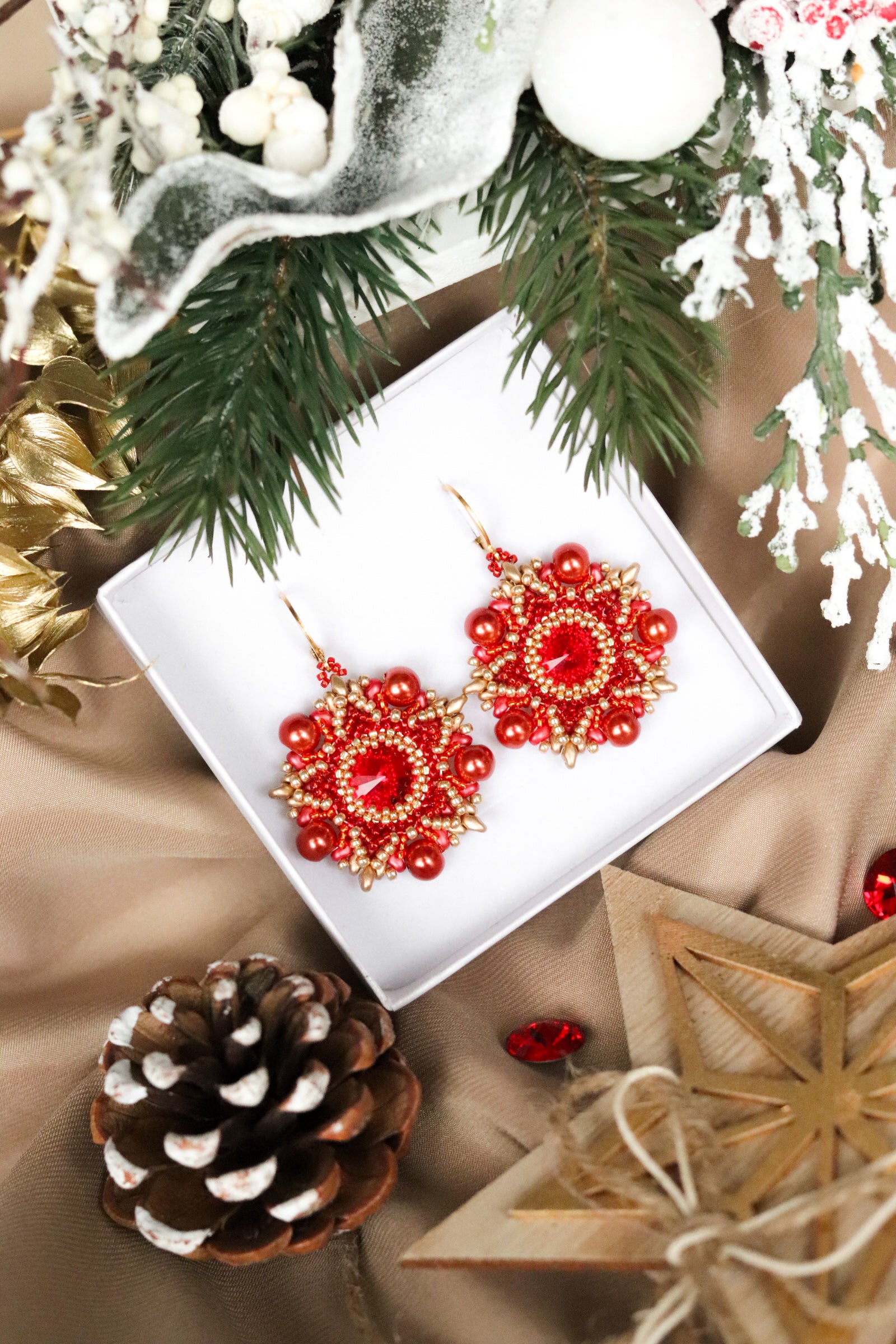 Šité náušnice “Bellis” vianočné