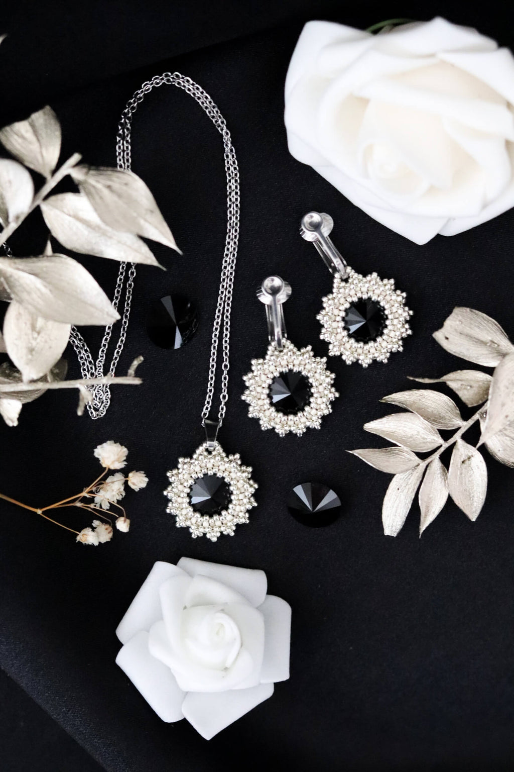set šperkov čierny