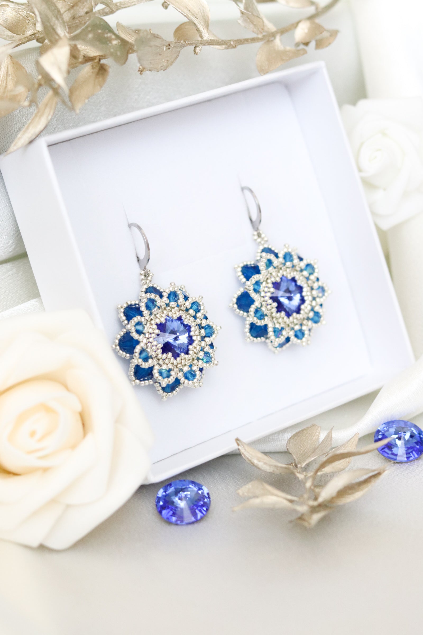 Náušnice “Flora” Slabomodré