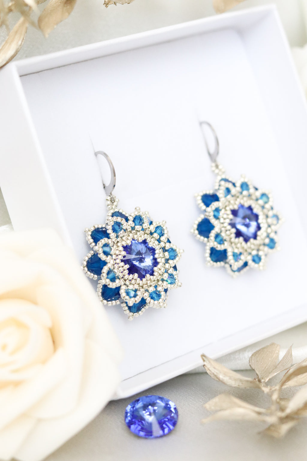 Náušnice “Flora” Slabomodré