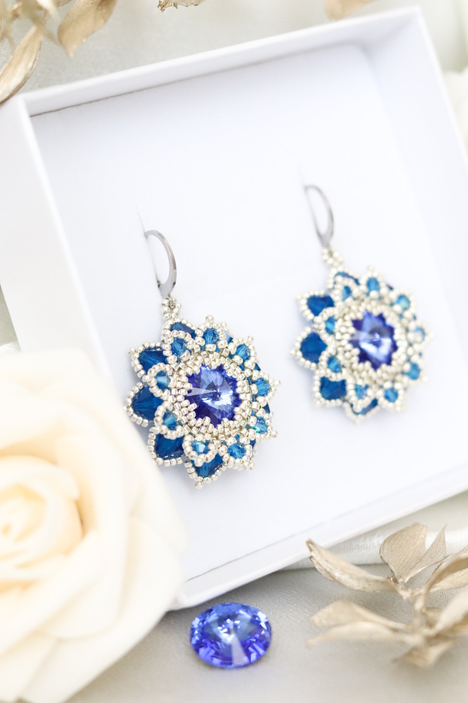 Náušnice “Flora” Slabomodré