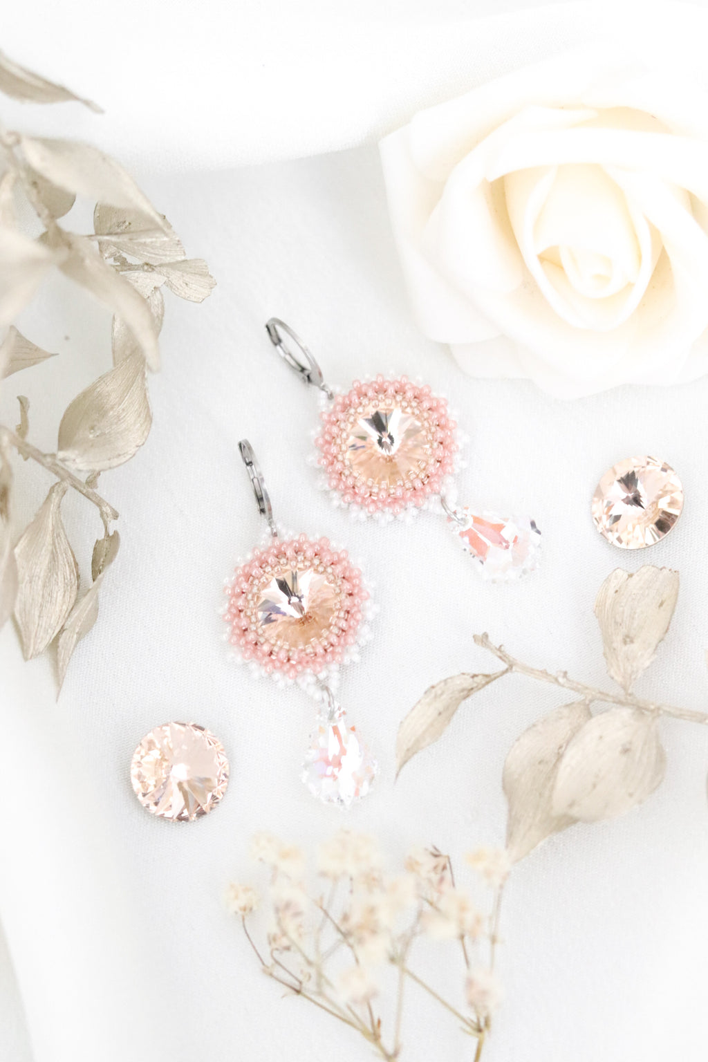 Šité náušnice “Classic” béžové