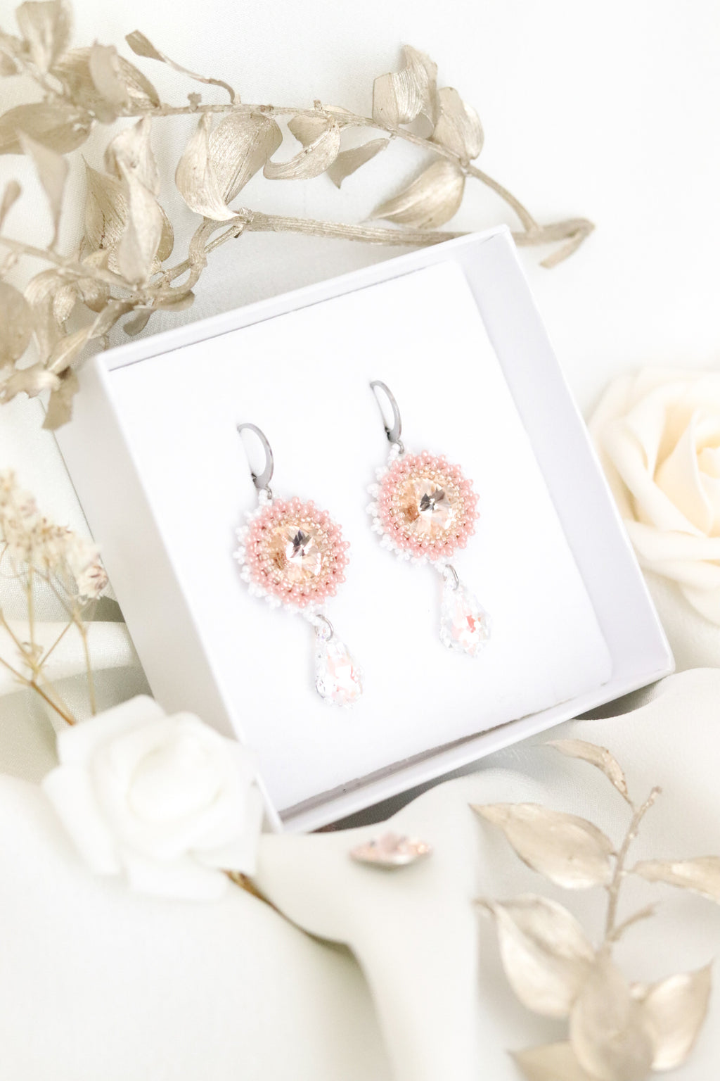 Šité náušnice “Classic” béžové