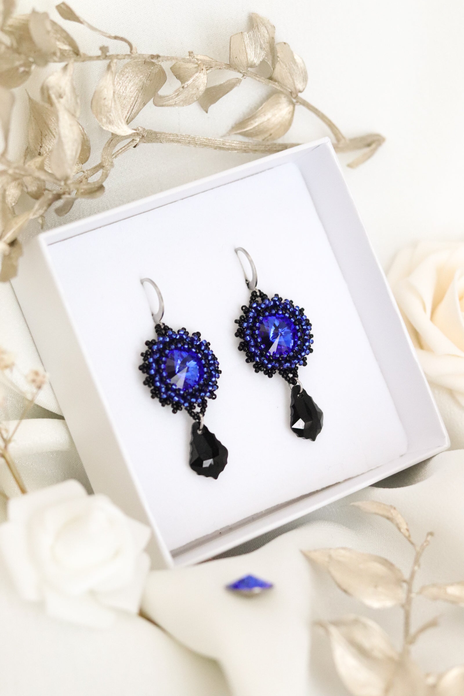 Šité náušnice “Classic” modré