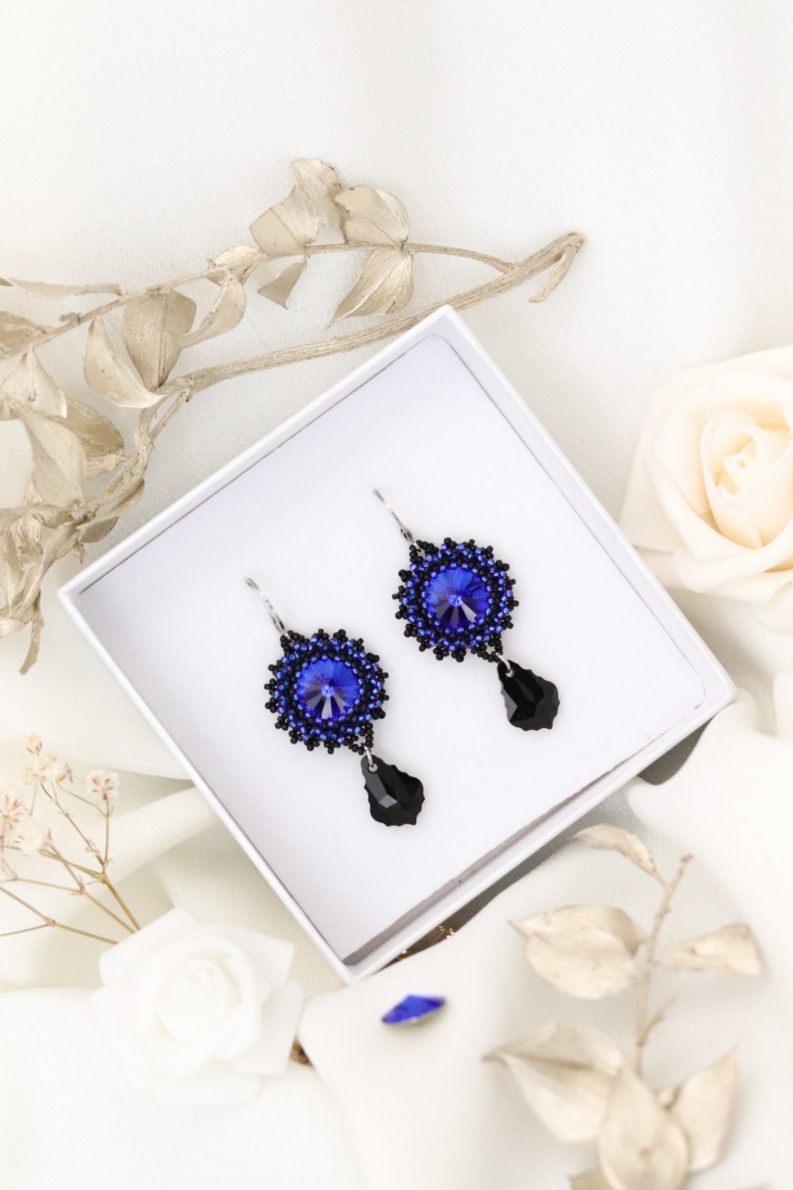 Šité náušnice “Classic” modré