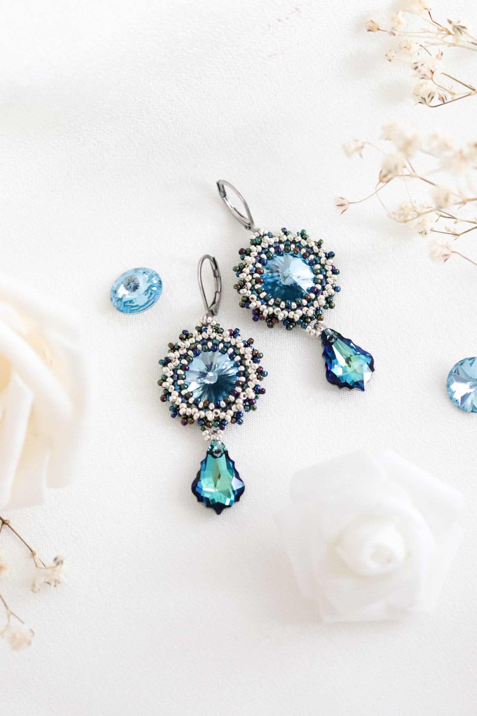 Šité náušnice “Classic” akvamarínové