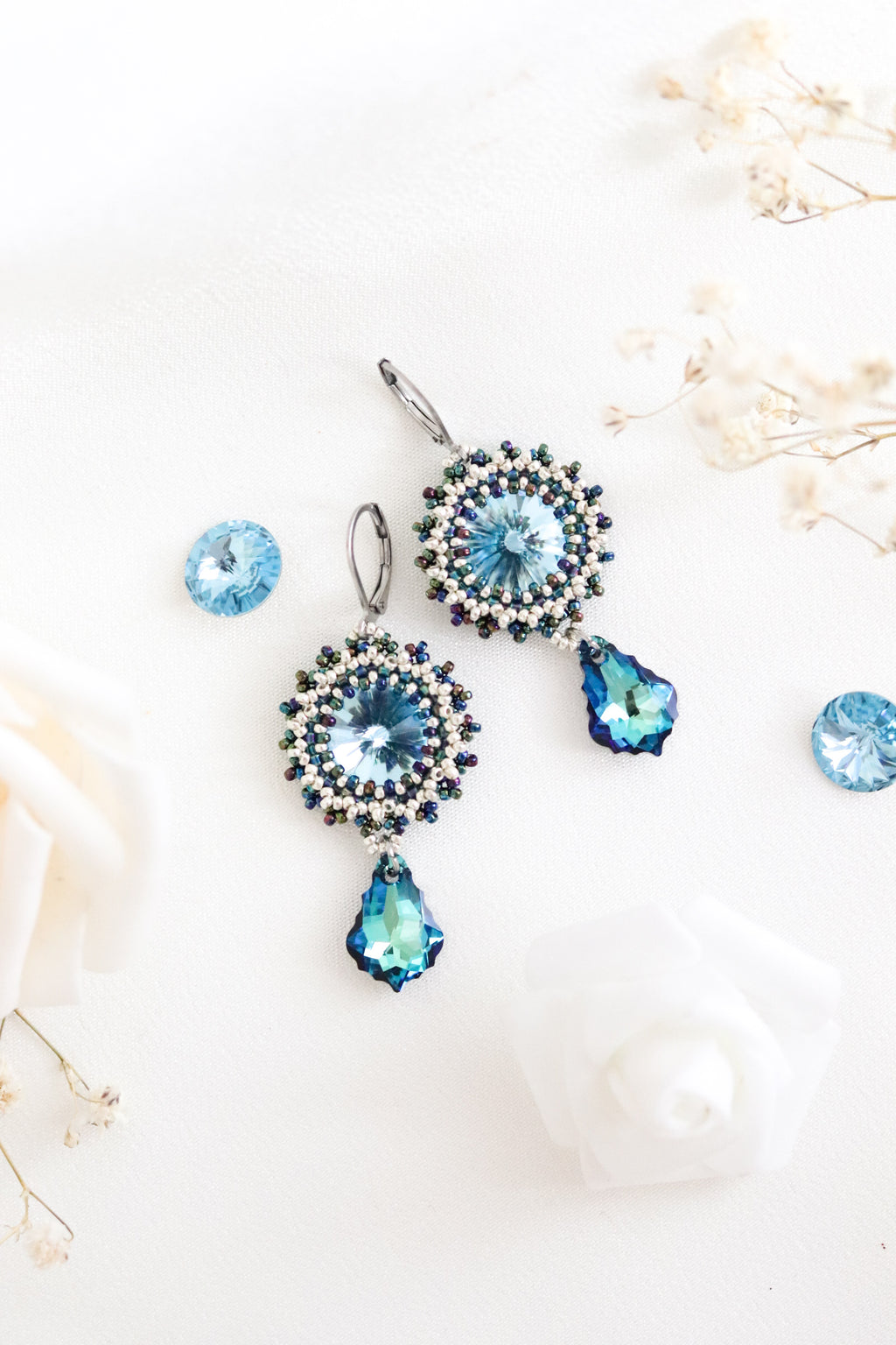 Šité náušnice “Classic” akvamarínové