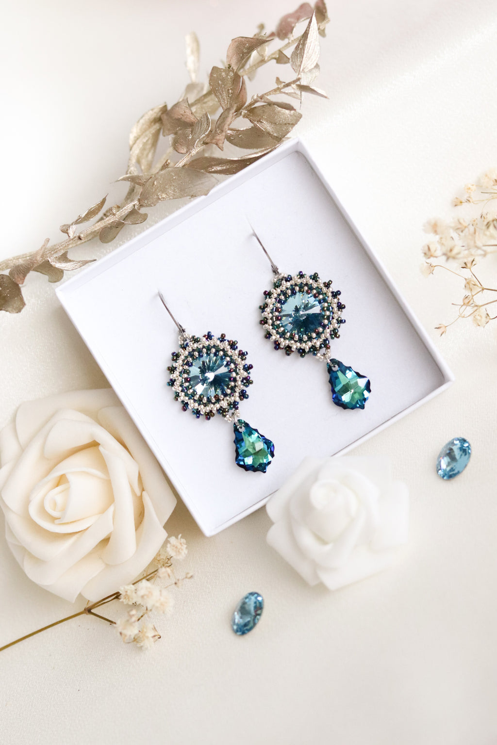 Šité náušnice “Classic” akvamarínové